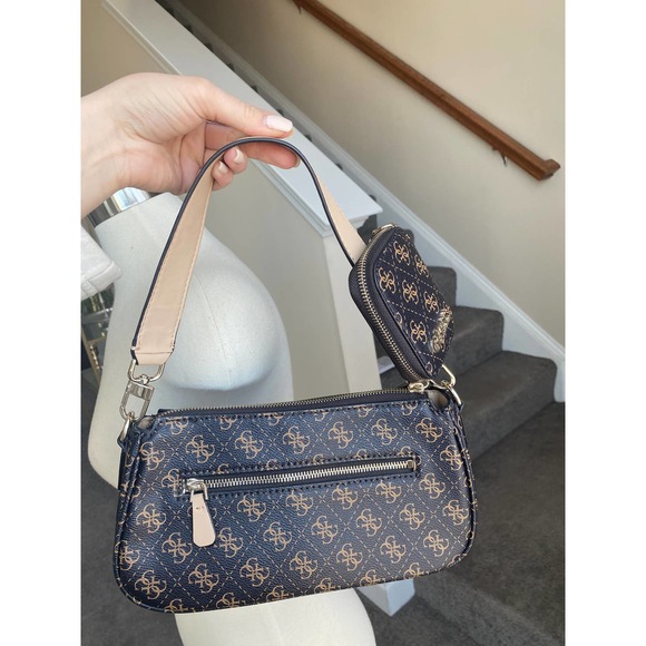 Guess small shoulder bag with matching coin purse, Like New - Picture 6 of 7